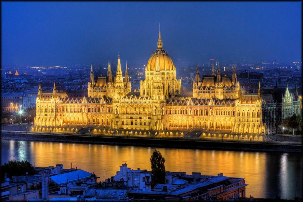 Cheerful And Cozy 2 Bedrooms 2 Bathrooms Apartment With Top Location Budapest Luaran gambar