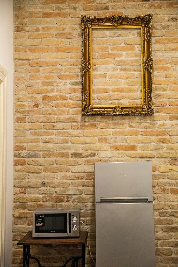 Cheerful And Cozy 2 Bedrooms 2 Bathrooms Apartment With Top Location Budapest Luaran gambar